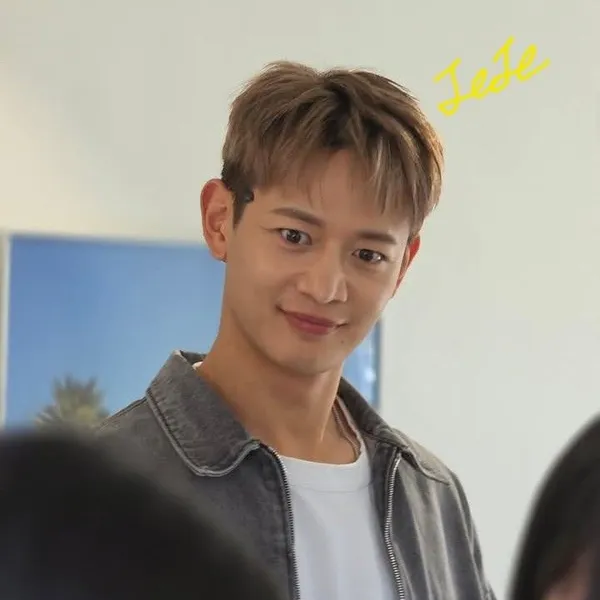 Today's Most Loved Minho (SHINee)