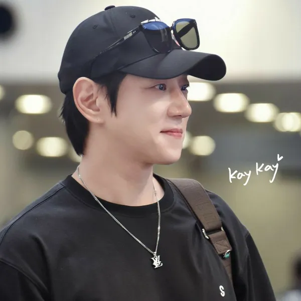 Top Photo Full of Hwang Chiyeol Love