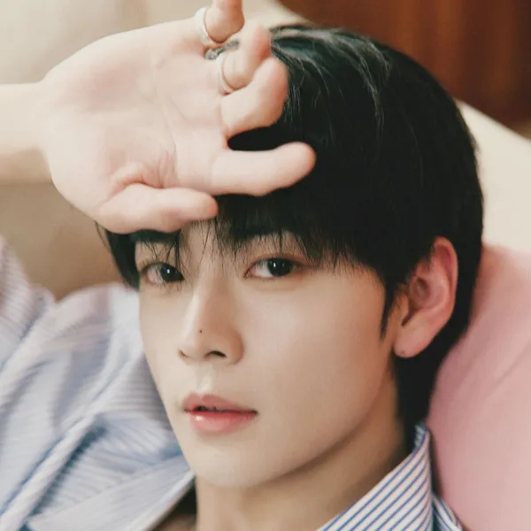 Today's Most Loved Xue Jun (SEVEN TO EIGHT)