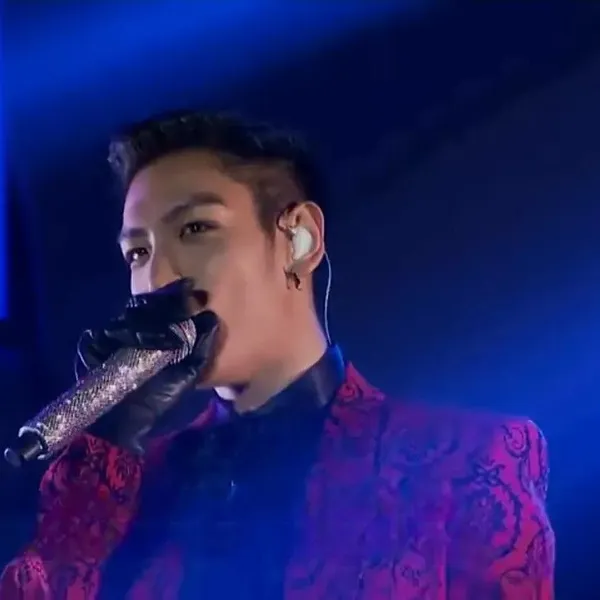 Top Photo Full of T.O.P Love
