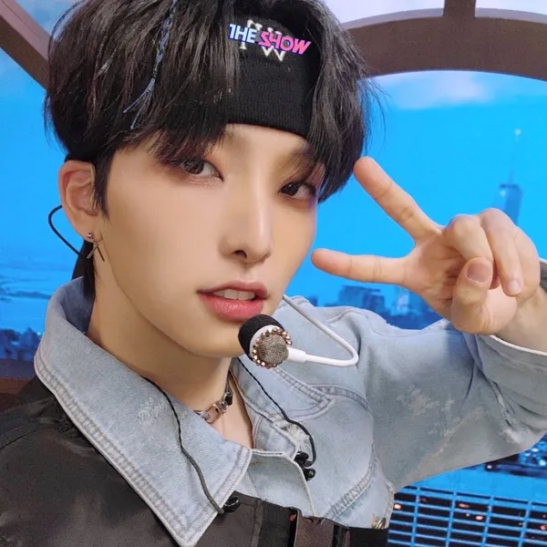 Today's Most Loved Seoho (ONEUS)