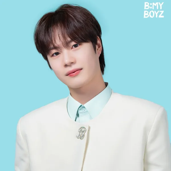Today's Most Loved Hwang Heewoo