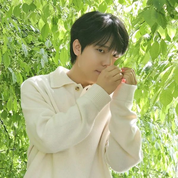 Today's Most Loved Jung Seunghwan