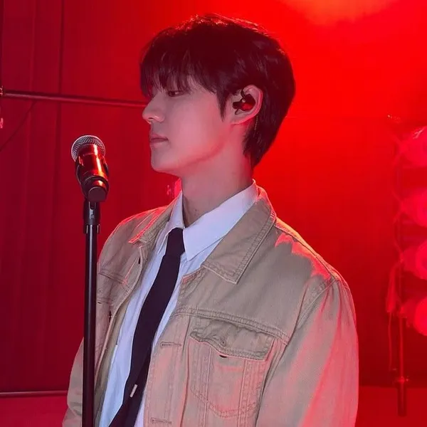 Today's Most Loved Chan (A.C.E)