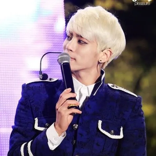 Top Photo Full of Jonghyun (SHINee) Love