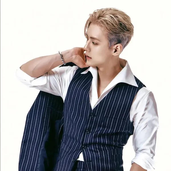 Top Photo Full of Lee Minhyuk (BTOB) Love
