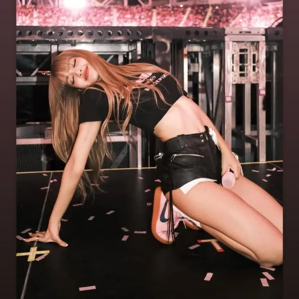 Top Photo Full of Lisa (BLACKPINK) Love