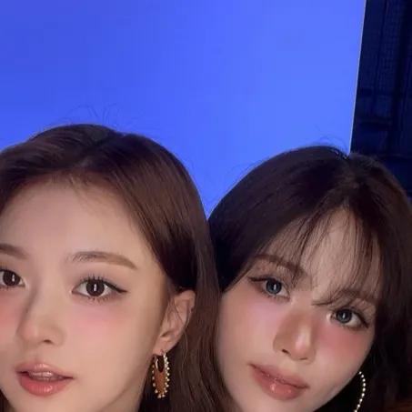 Fans' Pick: Best Moment of fromis (9)