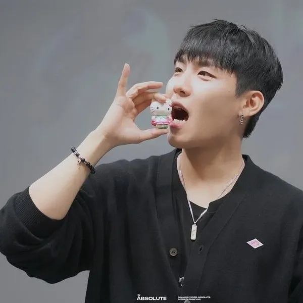 박우진 (AB6IX) 팬심 가득한 인기 사진