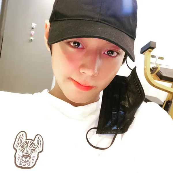 Foto Populer Penuh Cinta untuk Park Jihoon