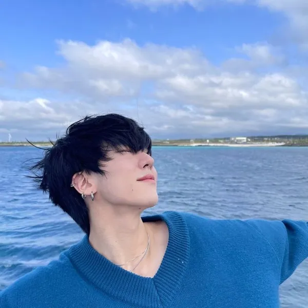 Today's Most Loved JUNG HOON (OMEGA X)