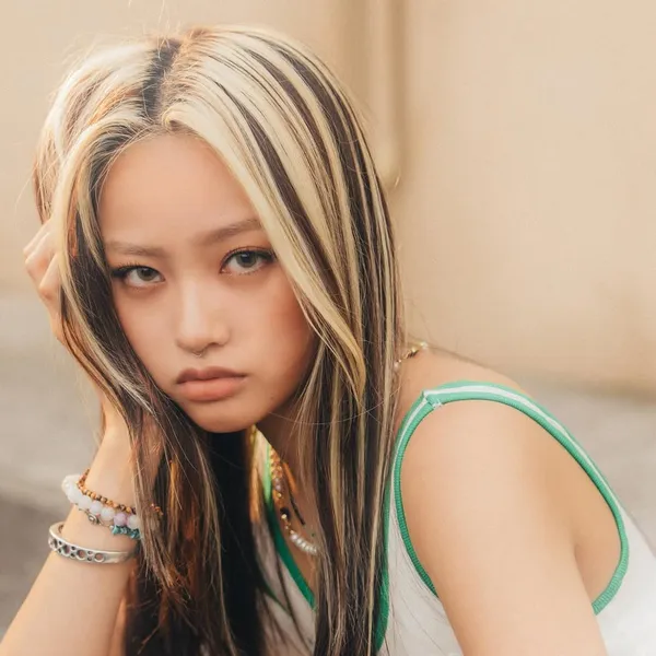 Today's Most Loved Yuri (HANA )