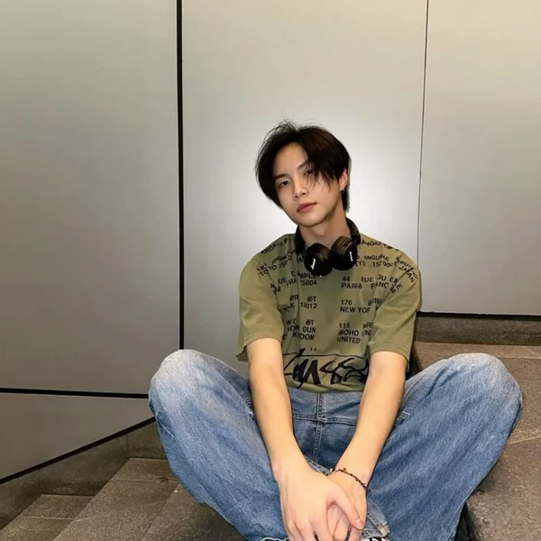 Top Photo Full of Jungt (BUS) Love