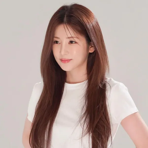 Foto Populer Penuh Cinta untuk Park Chorong (Apink)