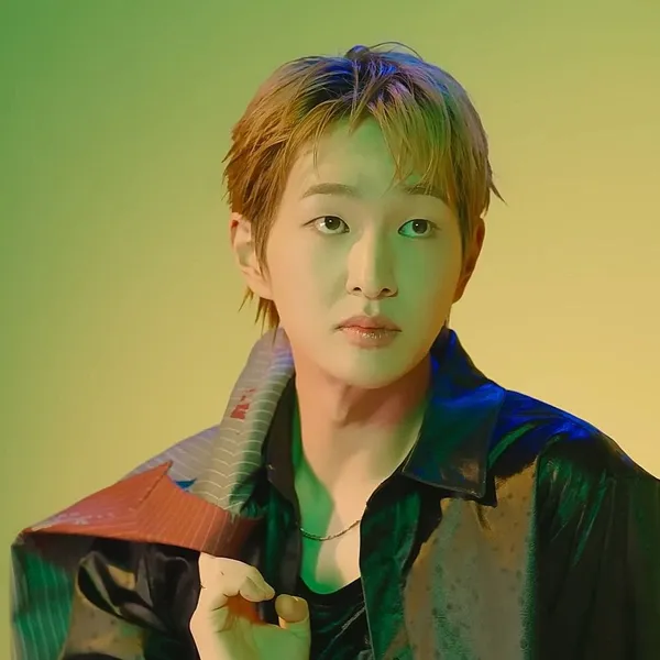 充满粉丝爱意的温流 (SHINee)人气照片