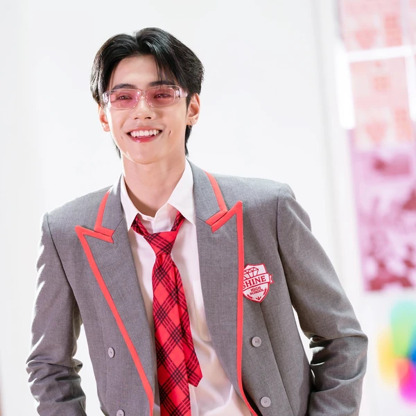 Top Photo Full of Peemwasu (BUS) Love