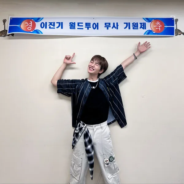 Penampilan Onew (SHINee) yang Paling Dicintai Hari Ini