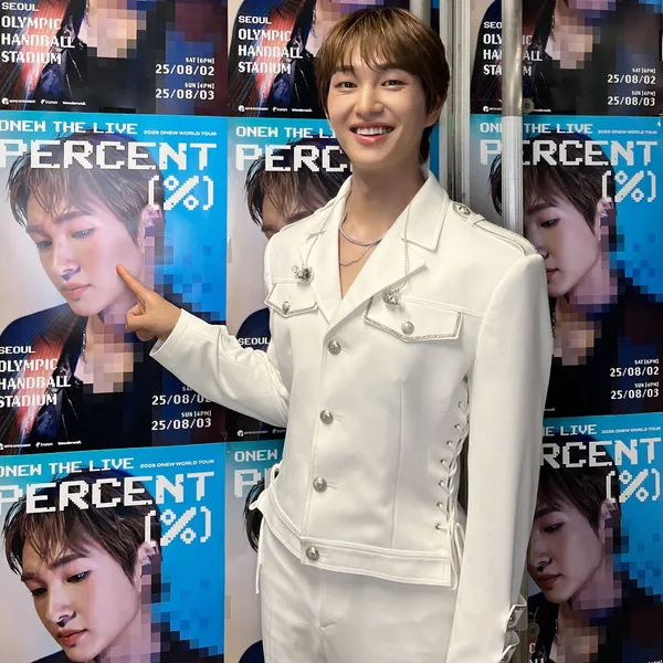 Foto Populer Penuh Cinta untuk Onew (SHINee)