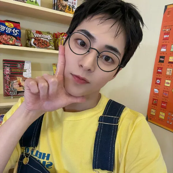 充滿粉絲愛意的Xiumin (EXO)人氣照片