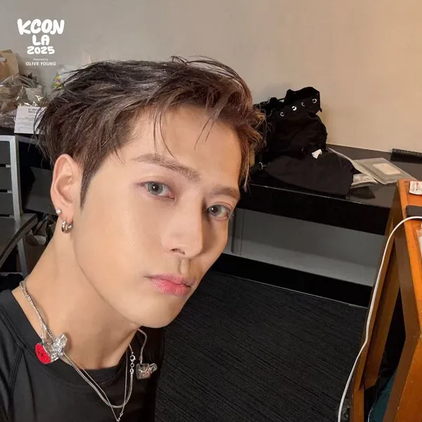 今日最も愛されたジャクソン (GOT7)の姿