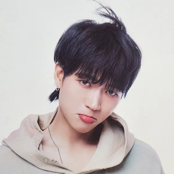 Foto Populer Penuh Cinta untuk Woohyun (INFINITE)