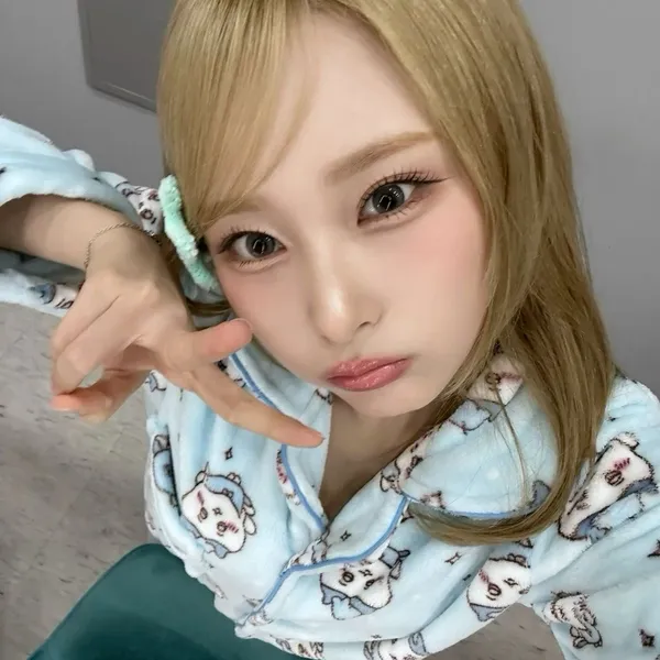 Top Photo Full of CHO WON (ICHILLIN') Love