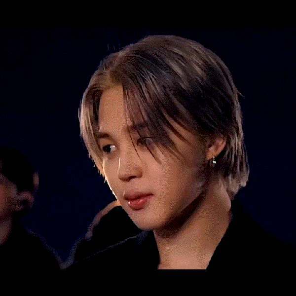 Brilliant moment of Jimin (BTS) created by fandom