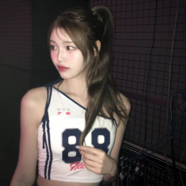 Fans' Pick: Best Moment of Jeong Saebi (izna)
