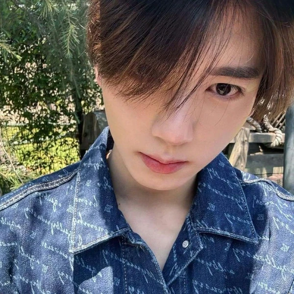 Top Photo Full of Han Yujin (ZEROBASEONE) Love