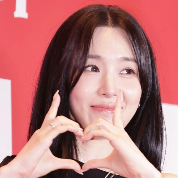 Fans' Pick: Best Moment of Tiffany Young (Girls' Generation)