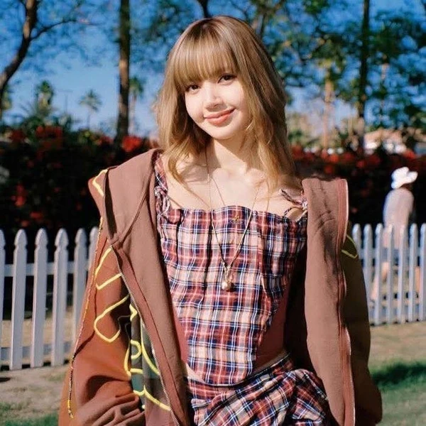 Top Photo Full of Lisa (BLACKPINK) Love