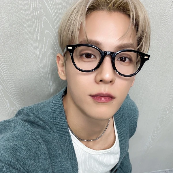 Top Photo Full of Lee Minhyuk (BTOB) Love