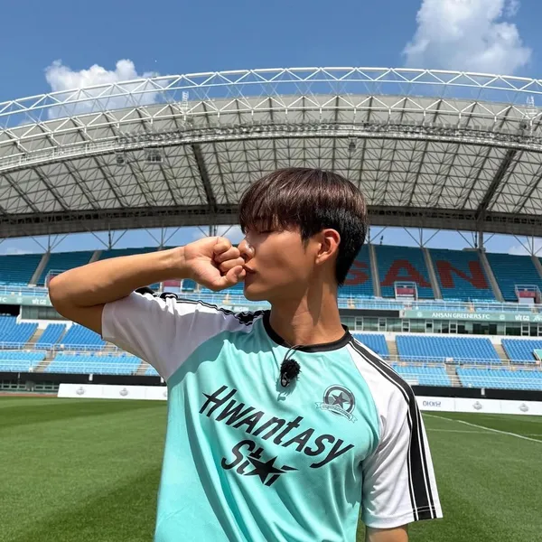 Today's Most Loved Seunghun (B.D.U)