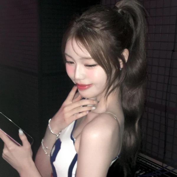 Fans' Pick: Best Moment of Jeong Saebi (izna)