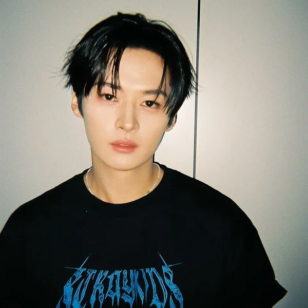 Today's Most Loved Lee Know (Stray Kids)