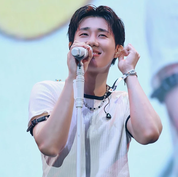김성규 (인피니트) 팬심 가득한 인기 사진