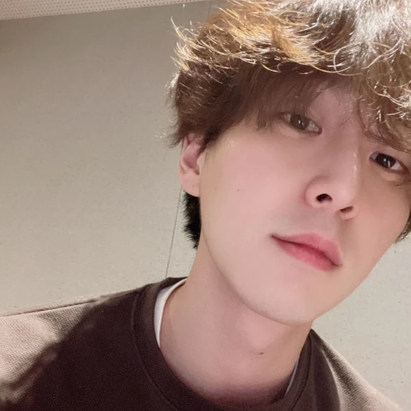 Today's Most Loved Shinwon (PENTAGON)