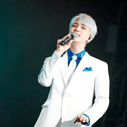 Top Photo Full of Jonghyun (SHINee) Love