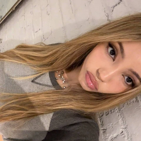 Today's Most Loved Camila (GIRLSET)