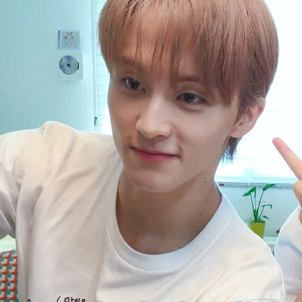 마크 (NCT 127, NCT DREAM) 팬심 가득한 인기 사진