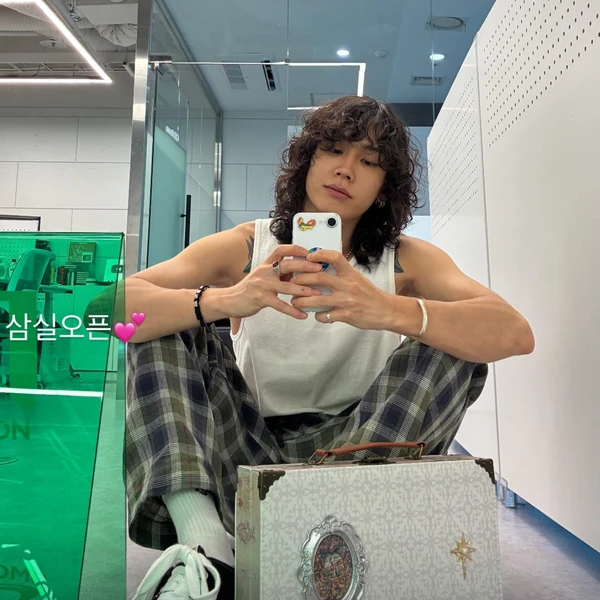 Today's Most Loved Jung Ilhoon