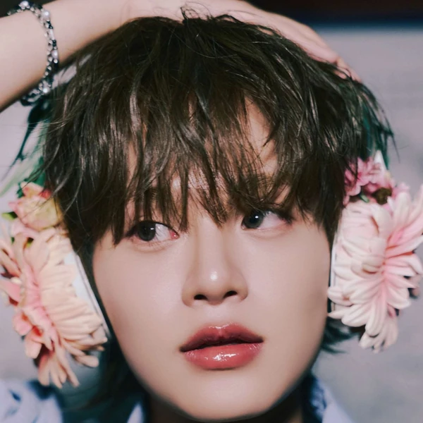 Top Photo Full of Lee Daehwi (AB6IX) Love