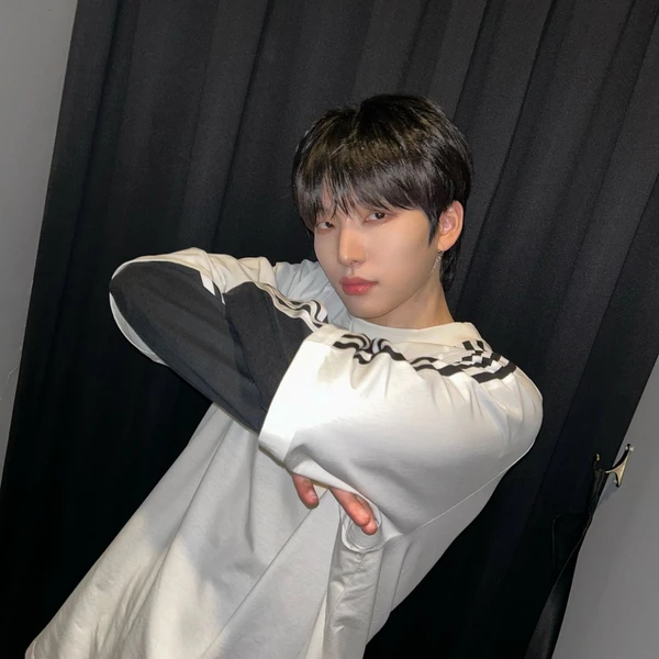 Today's Most Loved Seoho (ONEUS)