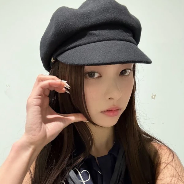 Top Photo Full of Yunah (ILLIT) Love