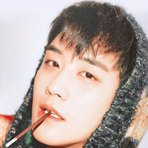 Today's Most Loved Seungri