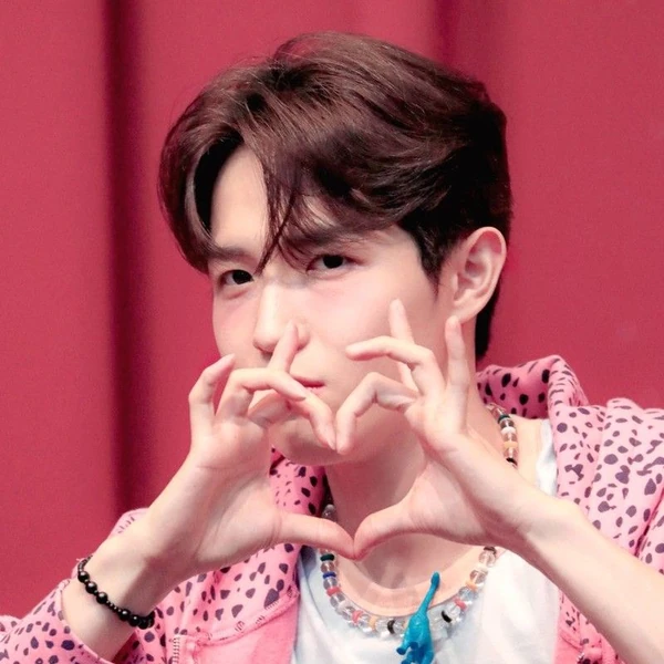 Today's Most Loved Kim Jaehwan