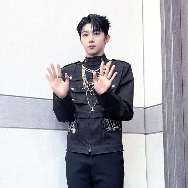 Today's Most Loved Hyunwoo (Xikers)