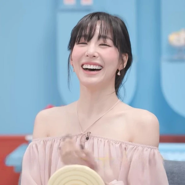 Fans' Pick: Best Moment of Tiffany Young (Girls' Generation)