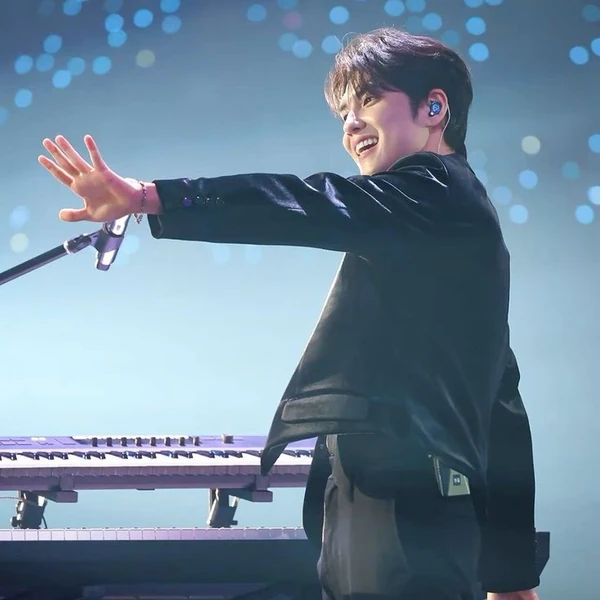DAY6 ウォンピル ファンダムコミュニティ │ KPOP人気No.1アプリ