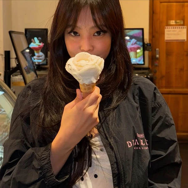 ジェニー (BLACKPINK)への愛が詰まった人気写真